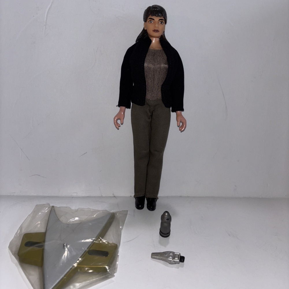 Star Trek Insurrection Counselor Deanna Troi 9in Figure Playmates 1998
